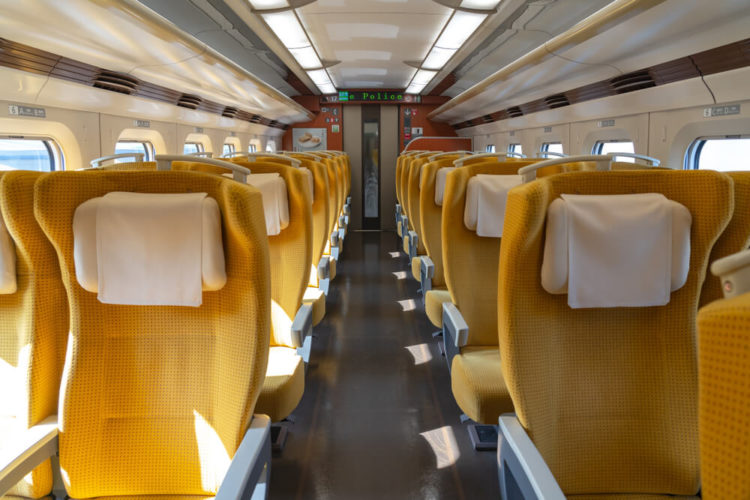 【厳選10選】日本旅行は快適な新幹線が便利！