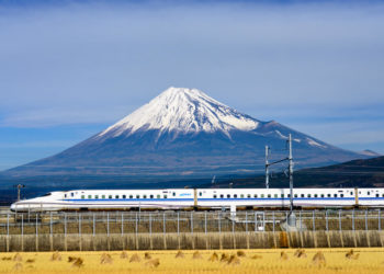 【厳選10選】日本旅行は快適な新幹線が便利！