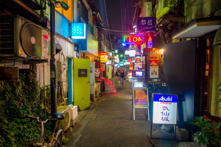 【The best thing about Shinjuku】The Tips for walking around Shinjuku Golden-gai