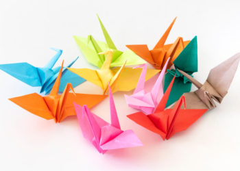 日本の伝統的な遊び「折り紙」の魅力！はじめての方におすすめの本10選