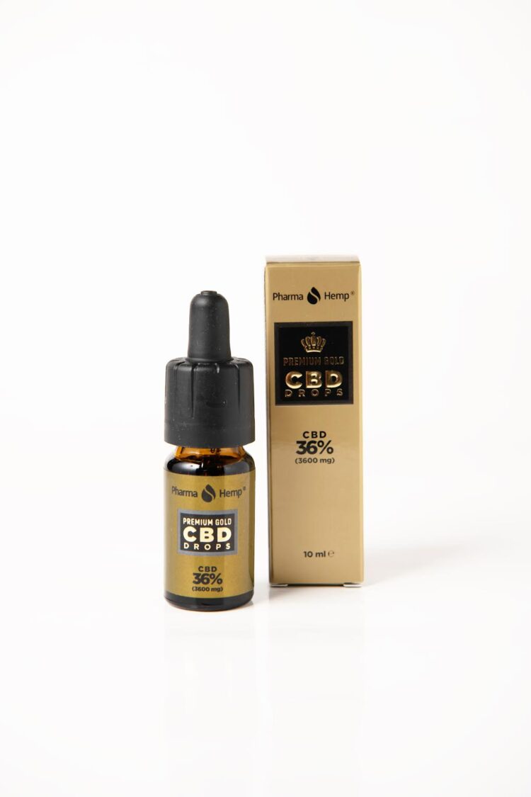 【2025年最新版】日本でも人気のCBDオイル！おすすめ商品やその効果・使い方を解説