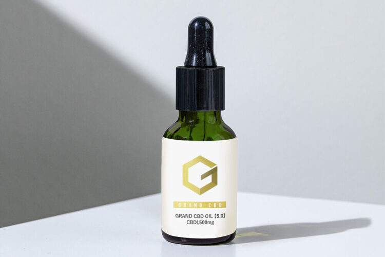 【2025年最新版】日本でも人気のCBDオイル！おすすめ商品やその効果・使い方を解説