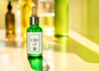 【2025年最新版】日本でも人気のCBDオイル!おすすめ商品やその効果・使い方を解説