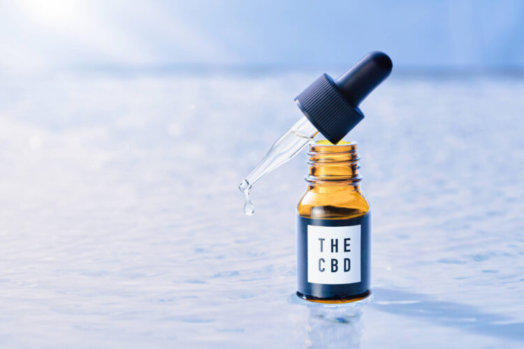 話題の国産CBDブランド「THE CBD」の高濃度CBDオイルを使ってみた！効果やメリットは？