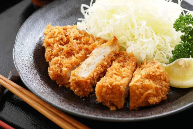 東京で美味しいとんかつを食べるならココ！人気のお店７選【ミシュラン獲得】