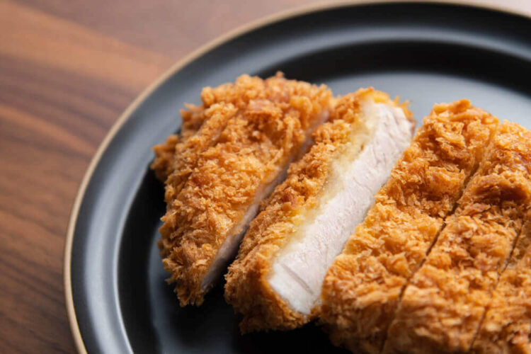 東京で美味しいとんかつを食べるならココ！人気のお店７選【ミシュラン獲得】