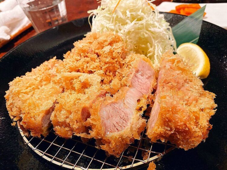東京で美味しいとんかつを食べるならココ！人気のお店７選【ミシュラン獲得】