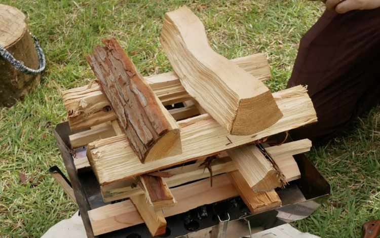 焚き火の魅力とは？初心者の楽しみ方とおすすめのキャンプ場