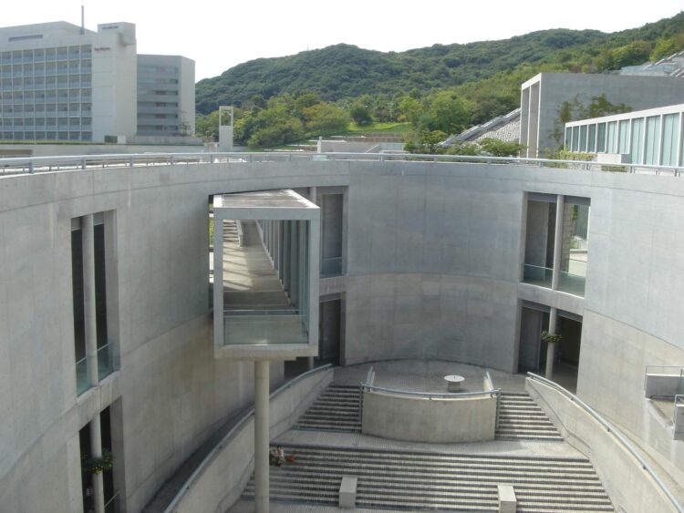 【安藤忠雄建築15選】世界で評価される国内外の建築作品を解説