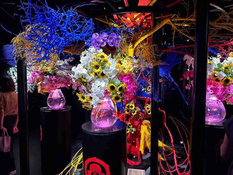 【幻想的な水中芸術の世界】アートアクアリウム美術館GINZAの魅力