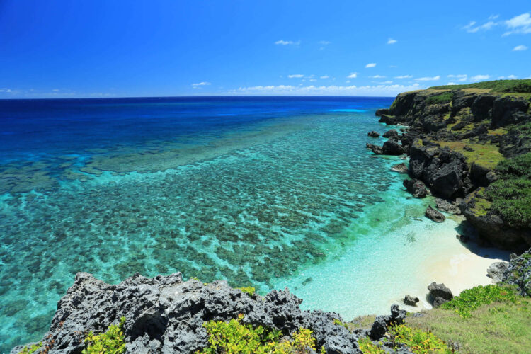 【2025年最新版】日本の人気島・離島！トラベラーが選ぶおすすめの島