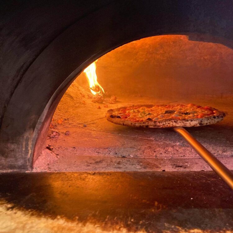 東京で美味しいピザ（ピッツァ）を食べるならココ！人気の名店9選【ミシュラン獲得】